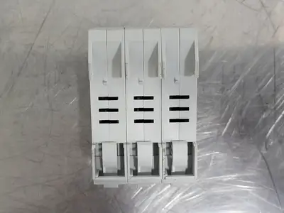 USED ALLEN-BRADLEY 1492-FB3C30-L