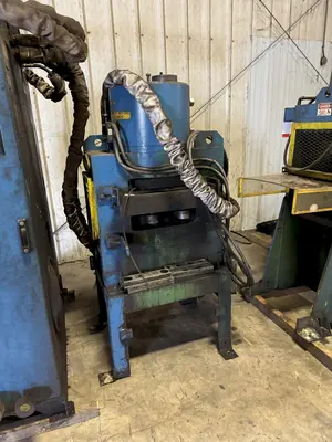196 TON X 18” WIDTH X 1” FRANKLIN MODEL #B5196-20 AUTOMATIC HYDRAULIC SHEAR & PUNCH MACHINE: STOCK #23392