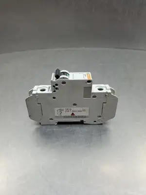 USED Merlin Gerin 60105 MULTI 9 C60 Circuit Breaker, 4A, 240VAC/60VDC
