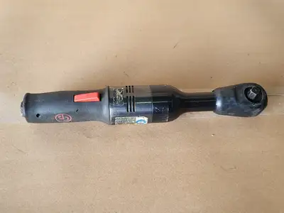USED CHICAGO PNEUMATIC CP7830Q