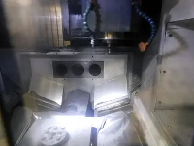 Used 2008 Makino E33 Vertical Machining Centers Illinois US | Machine Tool Bids #1502667