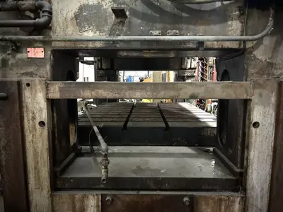 USED 1973 VERSON VERSON S2-200-60-48T PRESS