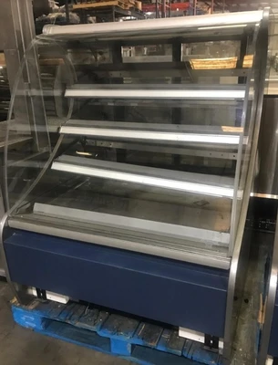 42-0173 Structural Concepts 40” Dry and 50” Refrigerated Bakery Display Cases