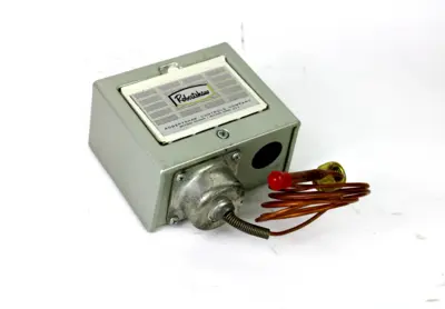 NEW ROBERTSHAW CONTROLS HP 3221 133