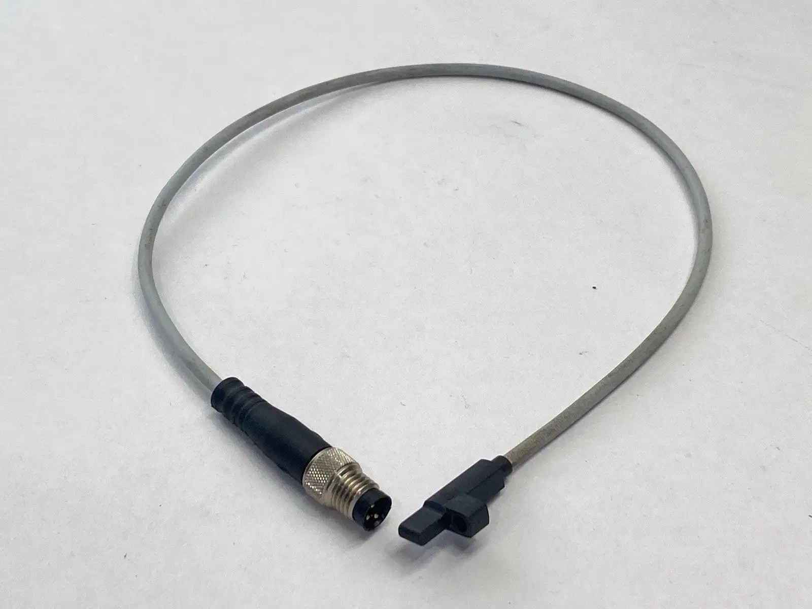 SMT-8G-PS-24V-E-0,3Q-M8D, 547860 | Festo SMT-8G-PS-24V-E-0,3Q-M8D Proximity Sensor 10-30V 547860 - Used