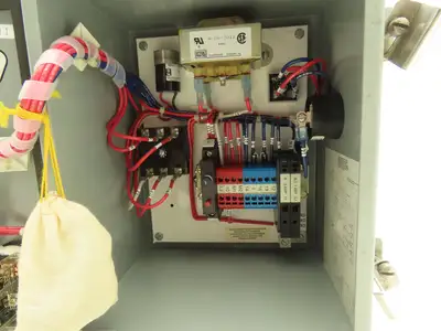 RITE-HITE DOK-LOK Vehicle Restraint Control Box 120V 1Ph 60Hz 1/6Hp w/Key