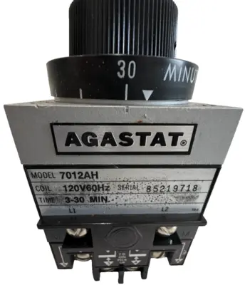 NEW AGASTAT 7012AH TIMING RELAY 3-30 MIN. 60HZ 120V