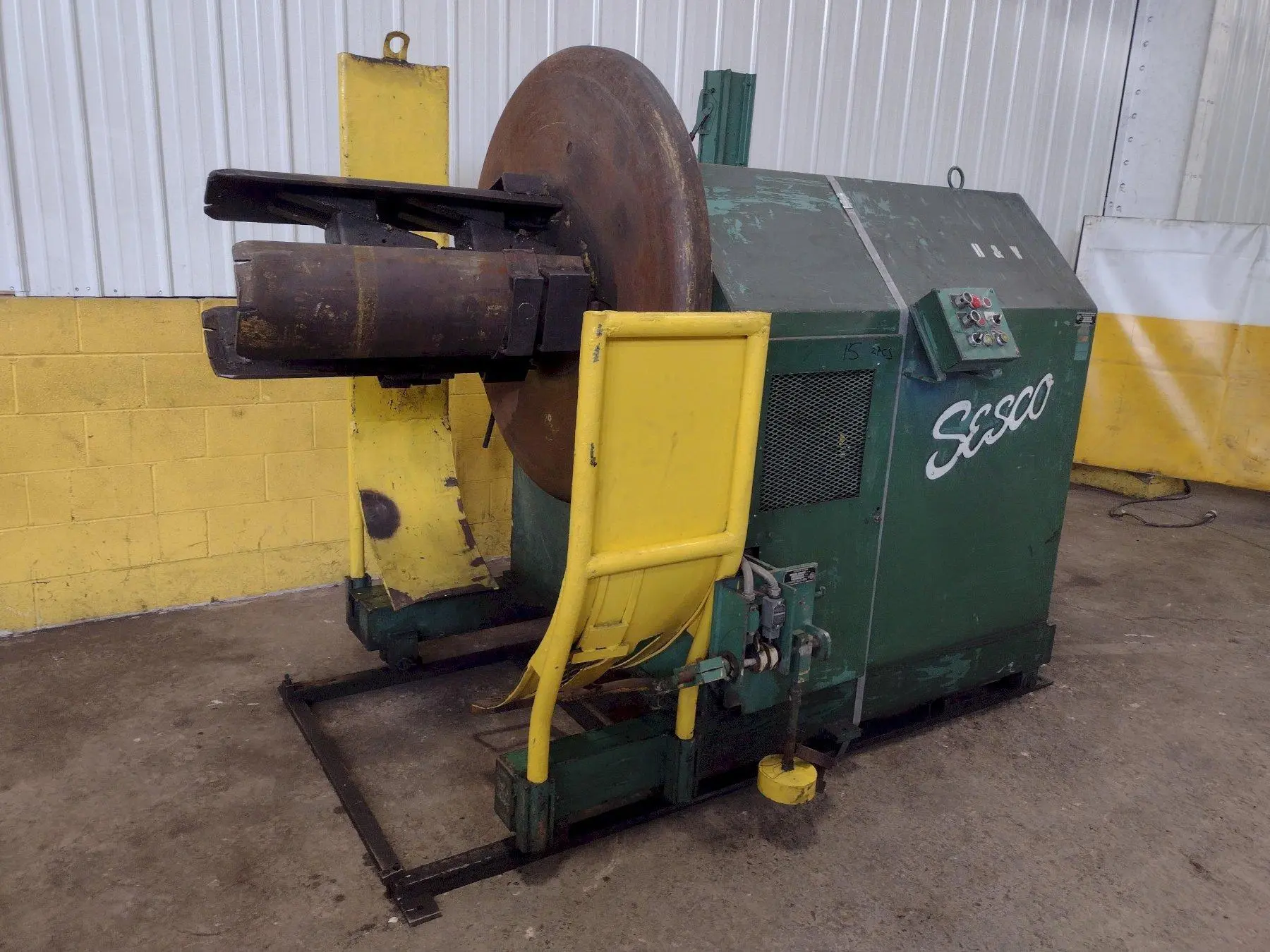 10,000 LB X 30" SESCO MODEL 55-387 MOTORIZED COIL REEL UNCOILER: STOCK #18543