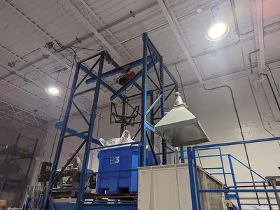 Supersac Platform Hoist