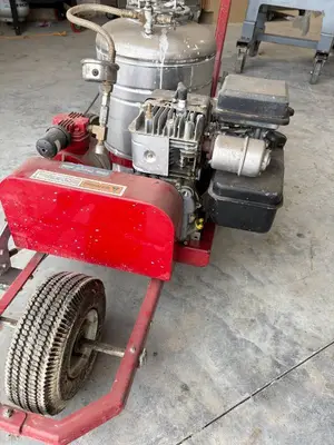 Pioneer Gas-Powered Line Painter / Striping Machine