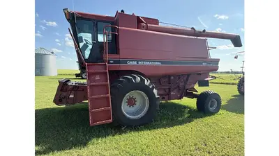 Used CASE IH 1680 Combines North Dakota US | Trustworthy Equipment #1403364