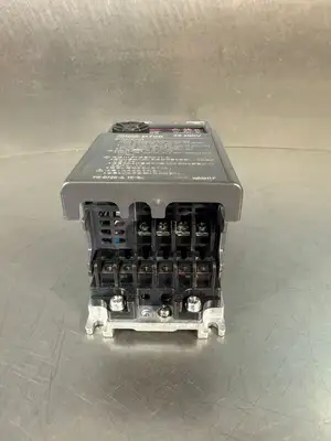Mitsubishi FR-D720-014-NA Compact Variable Sp Drive 3Ph AC200-240V (5.4.3)