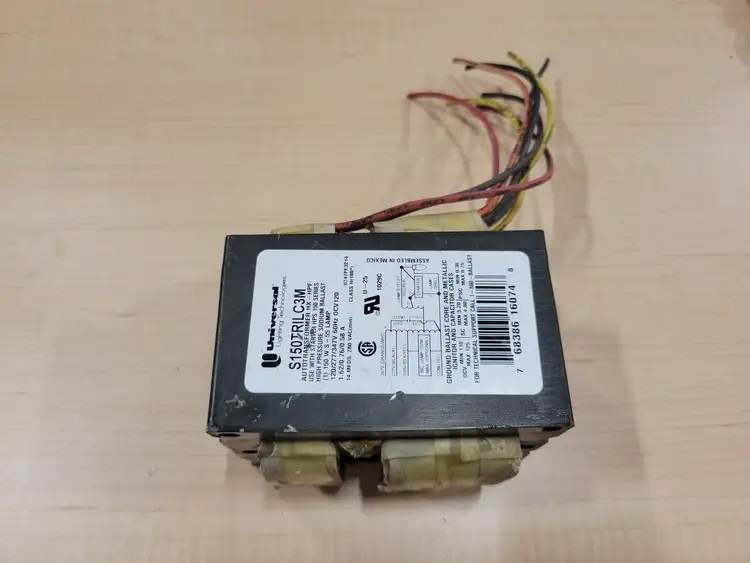 Used UNIVERSAL LIGHTING S150TRILC3M Transformers British Columbia CA | Lenmark #265054