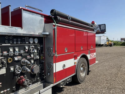 Used 1995 PIERCE SABER Fire Trucks Michigan US | Miedema Asset Management Group #1308087