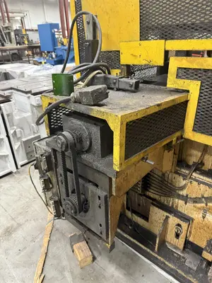 40 TON RLM MODEL #R40 4-POST CUTOFF PRESS & SERVO DIE ACCELERATOR: YOBRO #23887