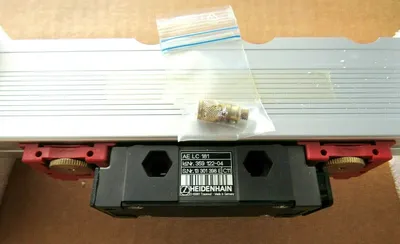 NEW HEIDENHAIN 341240-23 LINEAR ENCODER LC-181 ML 3040 MM 359-122-04 34124023