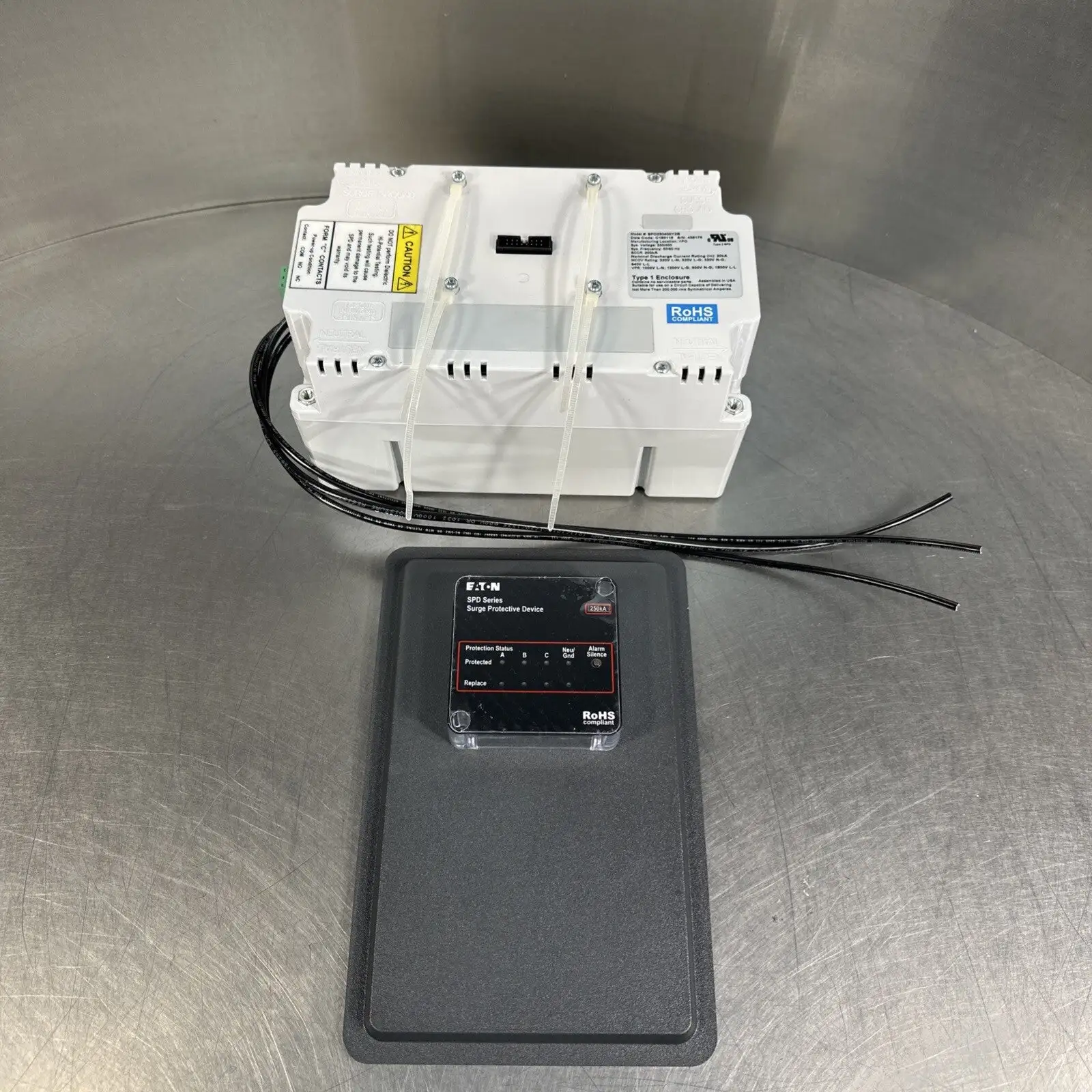 New Eaton SPD250400Y2B SPD Series Surge Protective Device (BIN7.1.2-5)