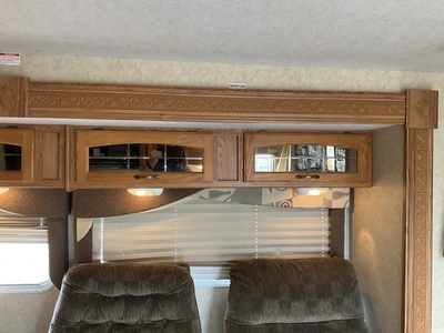 USED 2006 JAYCO GREYHAWK 31