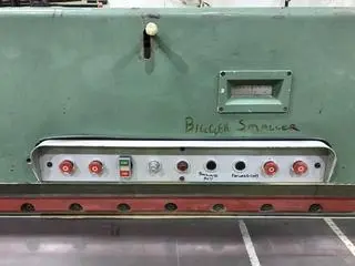 Viggo Larsen Veneer Guillotine