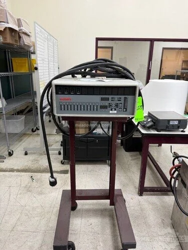 Used HUSKY (GAMMAFLUX) 12-ZONE HOT RUNNER CONTROLLER W/CABLES ON ROLLIN Temperature Controls Illinois US | Meadoworks #1503396