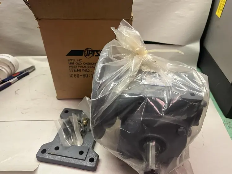 New | in-Stock IPTS IC60-60:1-R-56C Speed Reducers | Surplus Asset Holdings #1204370