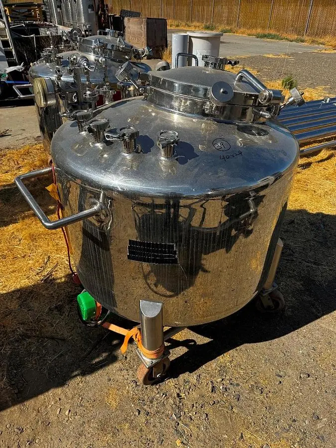 USED 1998 LEE INDUSTRIES 500L DBT