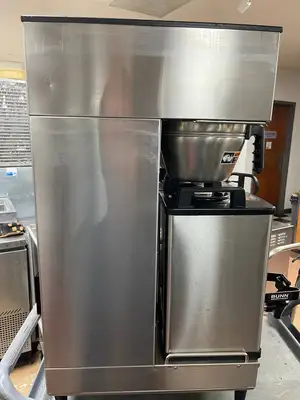 Used Bunn Used Bunn 33500.0043 BrewWISE Dual SH DBC Coffee Brewer Maker - 120/208V Coffee Equipment Illinois US | Falcon Restaurant Supply #1374966