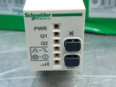 USED SCHNEIDER ELECTRIC XB5RFA02