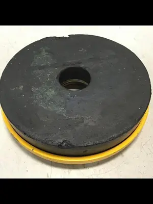 USED METAL FABRICATOR LEVELING PAD