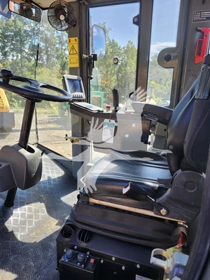 USED 2020 XCMG CV83PDU