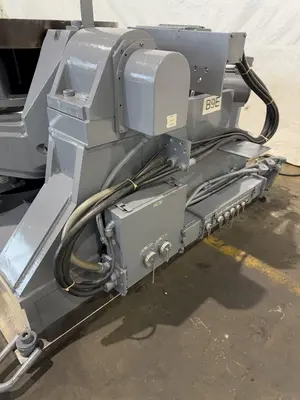 48" GIDDINGS & LEWIS ROTARY TRUNNION TABLE. STOCK # 0903224