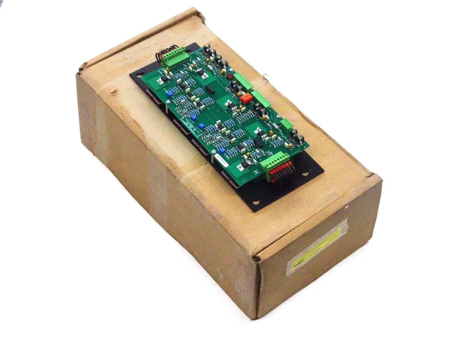 NEW CLANSMAN DYNAMICS 2217402 V6 AMPLIFIER 2217402V6
