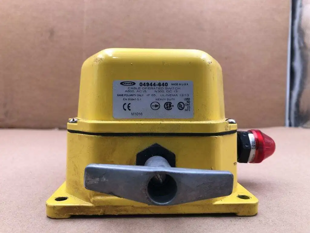Rees 04944-640 Cable Operated Switch 15VAC 13VDC