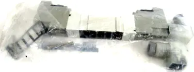 NEW SMC SY5240-3DZ SOLENOID VALVE SY52403DZ