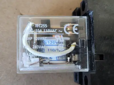USED OMRON LY2N