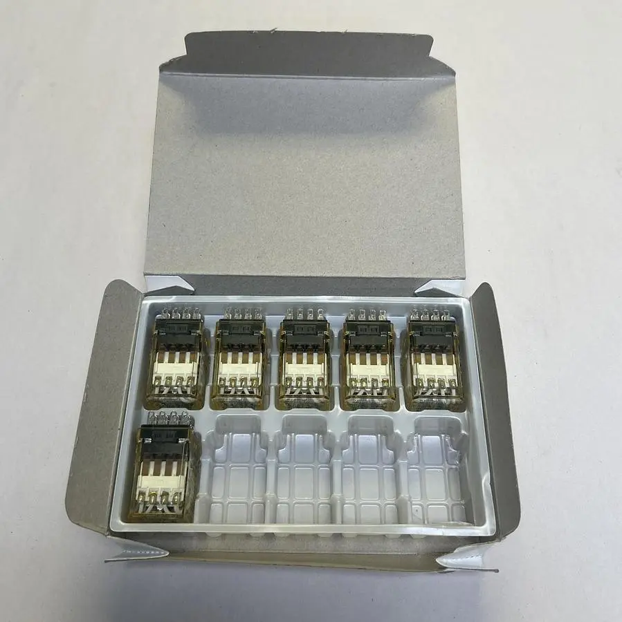 New | in-Stock IDEC RY4S-UL Miscellaneous Equipment (Electrical & Power) | Surplus Asset Holdings #1189300