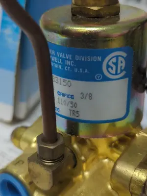 New | in-Stock SKINNER LP3LB3150 Solenoid Valves | Surplus Asset Holdings #1204172