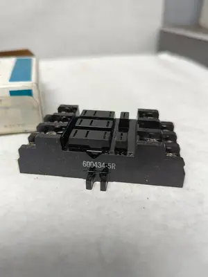 New | in-Stock RELIANCE ELECTRIC 6004345R Miscellaneous Equipment (Electrical & Power) Ohio US | Surplus Asset Holdings #1239448