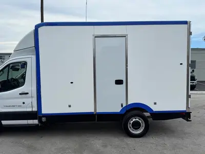 Used 2023 FORD TRANSIT Reefer Trucks Florida US | Truck and Van Outlet #1509129