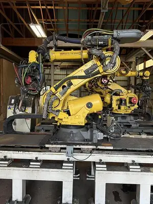 Used 2016 FANUC R-2000IC/165F Robots Michigan US | Aucto #1306808