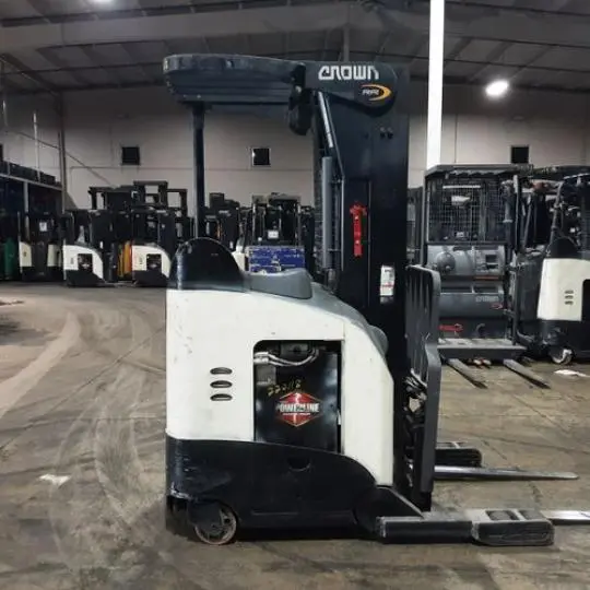 USED 2018 CROWN RR5725-45