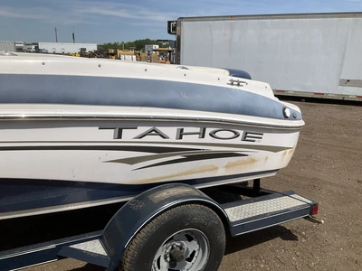 USED 2006 TAHOE TRACKER