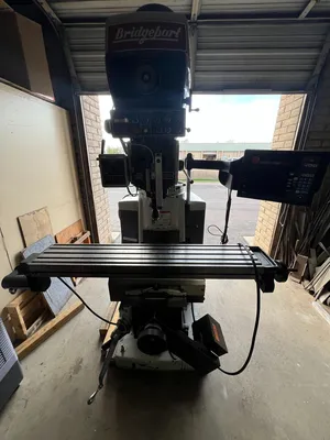 USED BRIDGEPORT SERIES II 4 HP VERTICAL MILL