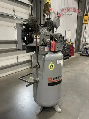 Ingersoll 7.5 HP T30 Upright 3PH Air Compressor