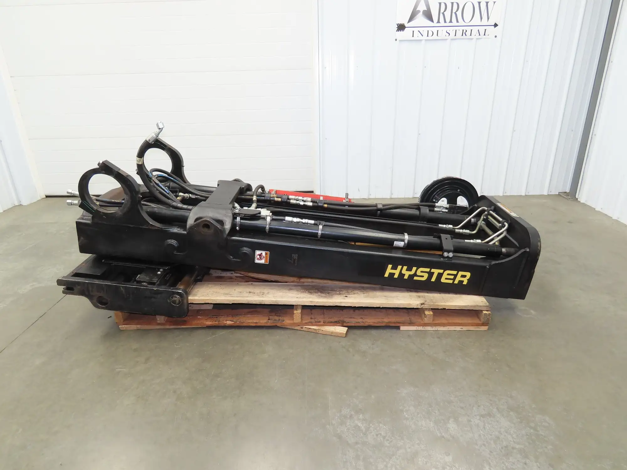 Hyster E80XN Forklift Mast Class IV 2 Stage 4 Lever 144.7" Lift 7000lb