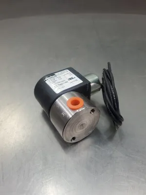 PARKER 71315SN1GN00 (N0C111P3) SOLENOID VALVE, 10W. 5E-19