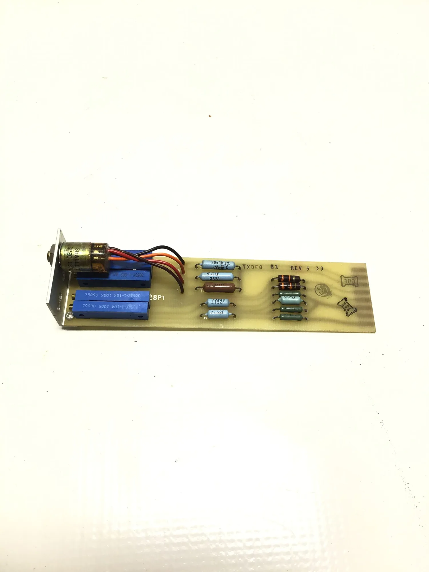 GE General Electric 136B3228P1 Printed Circuit Board