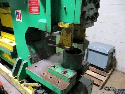 2014 UNI-HYDRO Pro 125-24 Iron Worker | Kaste Industrial Machine Sales (8)