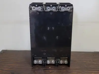 USED SQUARE D LIF363001027