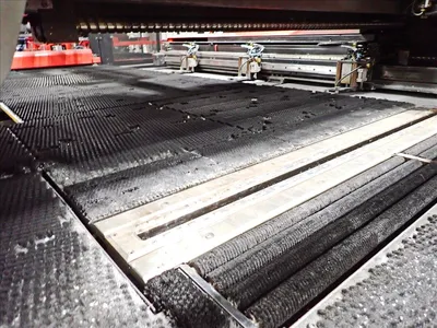 2012 AMADA EMLK-3610NT Laser Combo Punches | CNCsurplus (5)